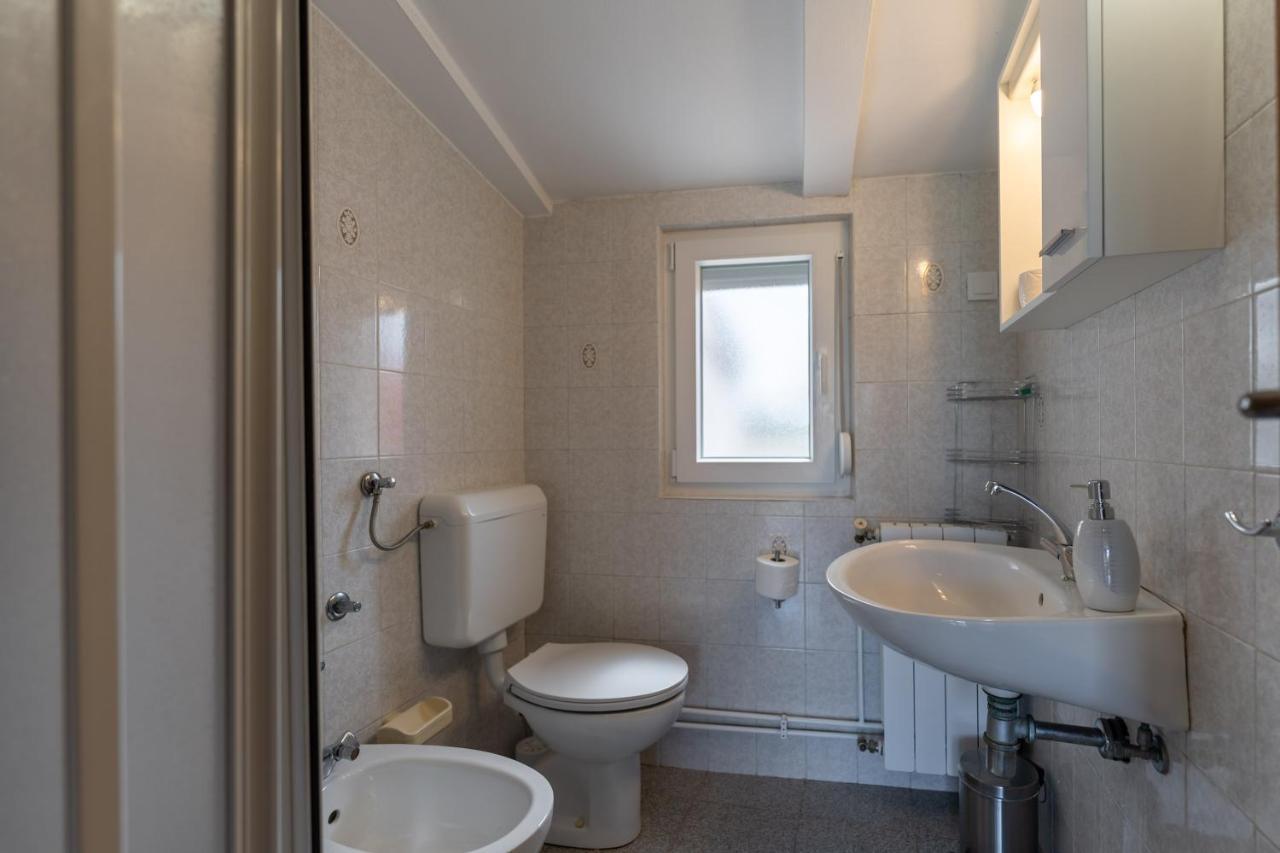 Apartmani Mirela 반졸레 외부 사진