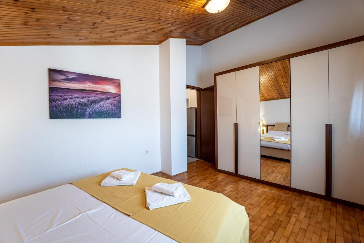 Apartmani Mirela 반졸레 외부 사진