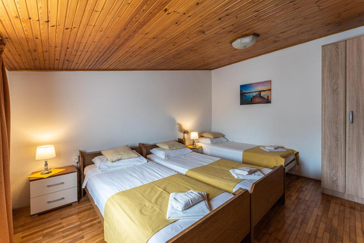 Apartmani Mirela 반졸레 외부 사진